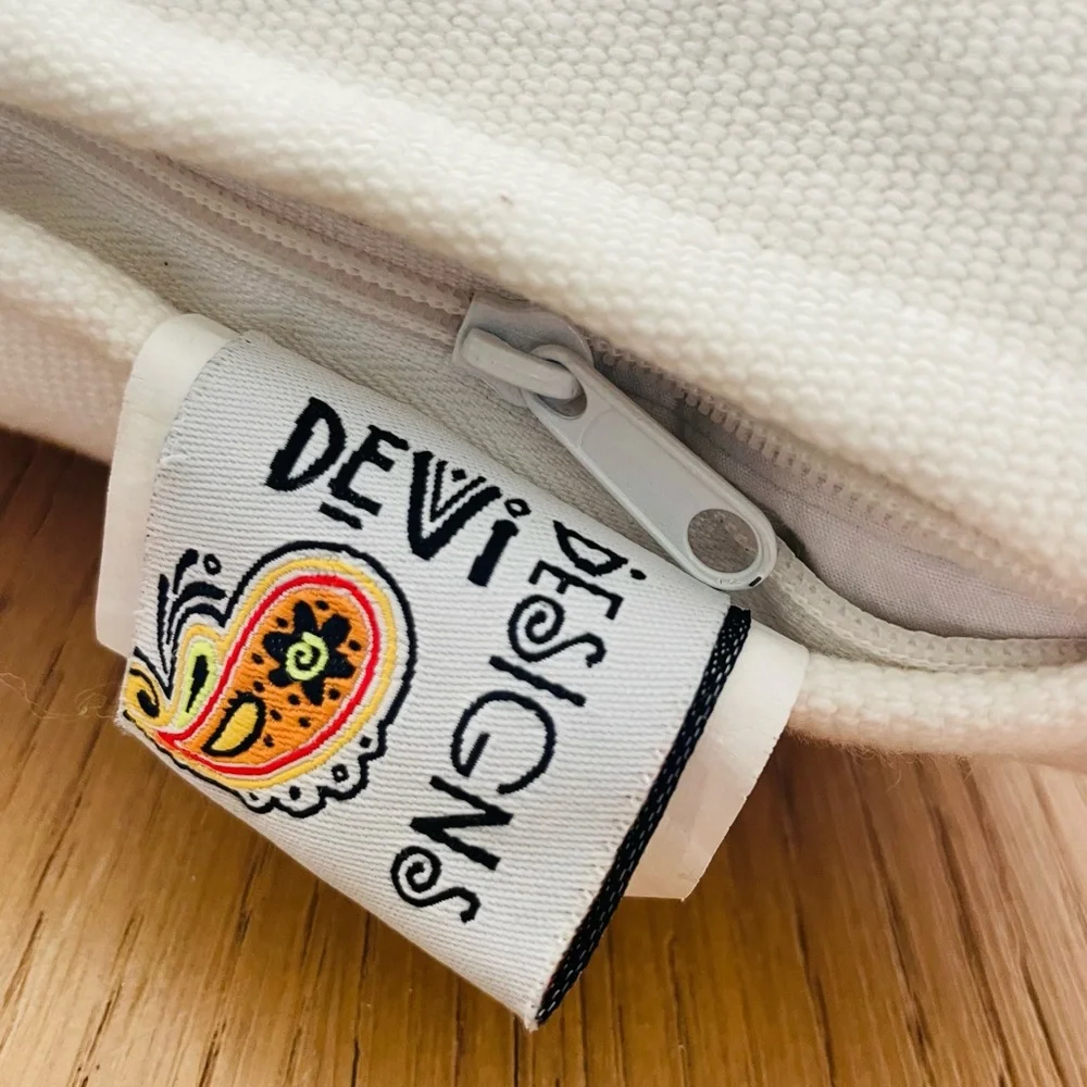 Devi Designs corner cleaning